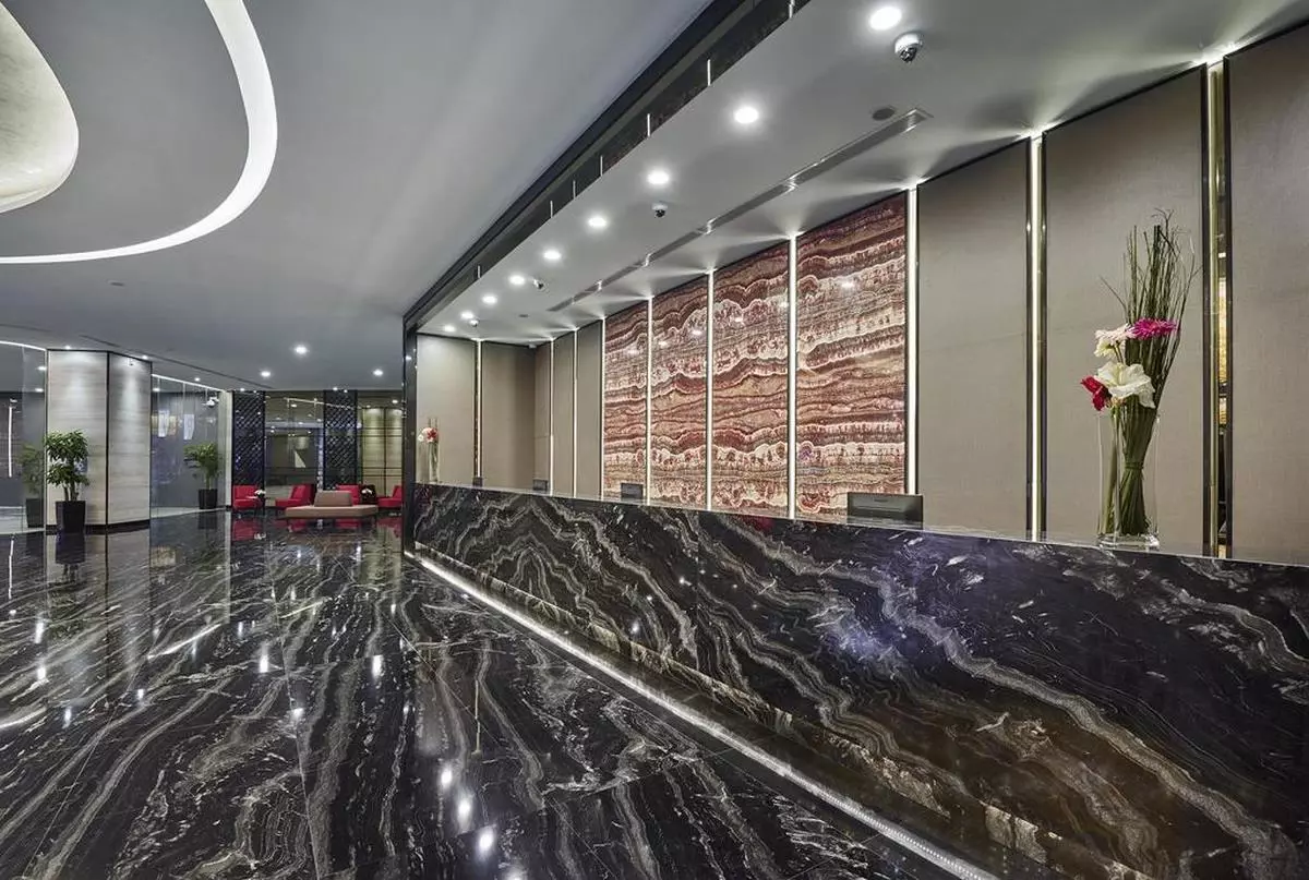 Hotel Boss singapure reception (Copy).jpg